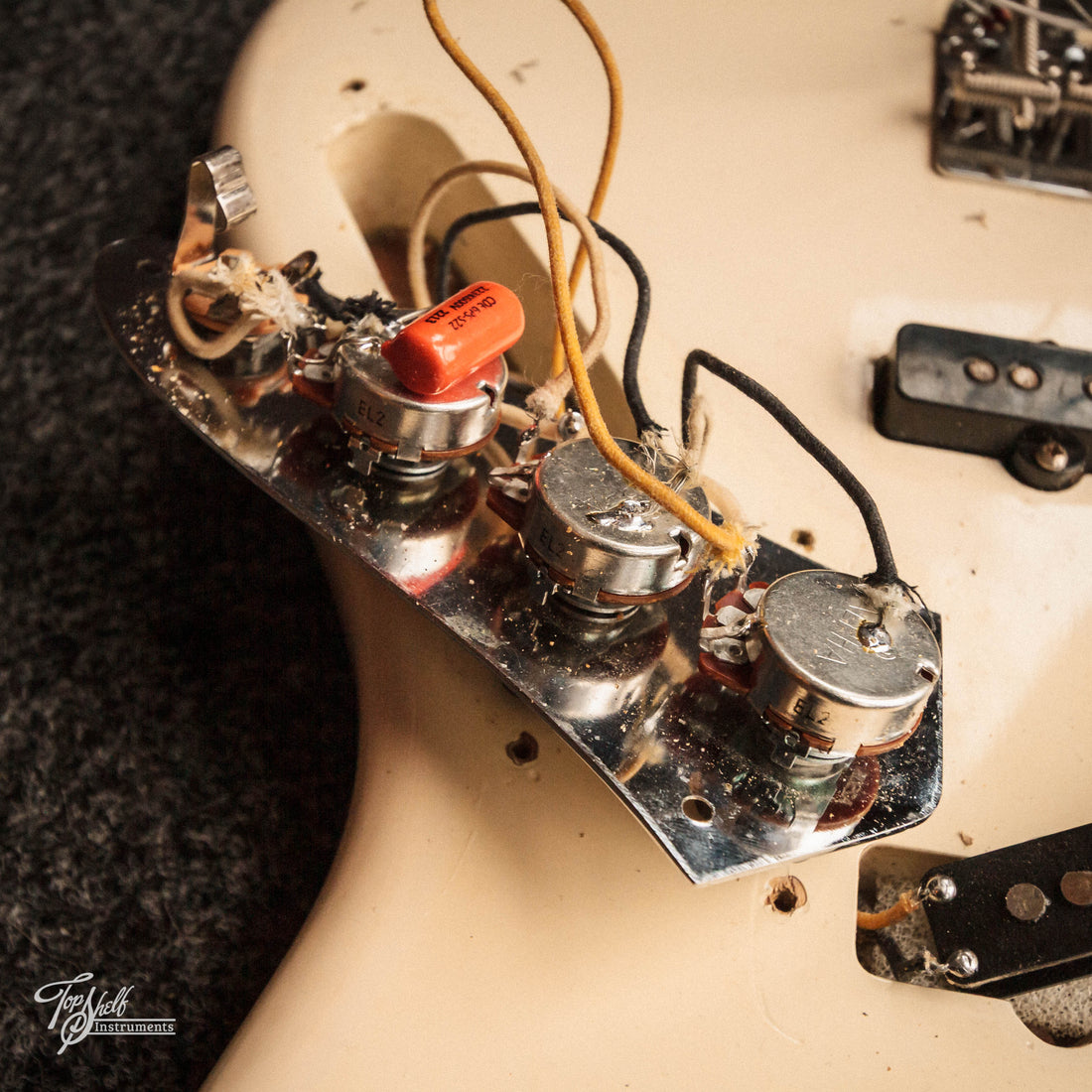 Fender Japan '62 Jazz Bass JB62-75 Olympic White 1982 JV Serial