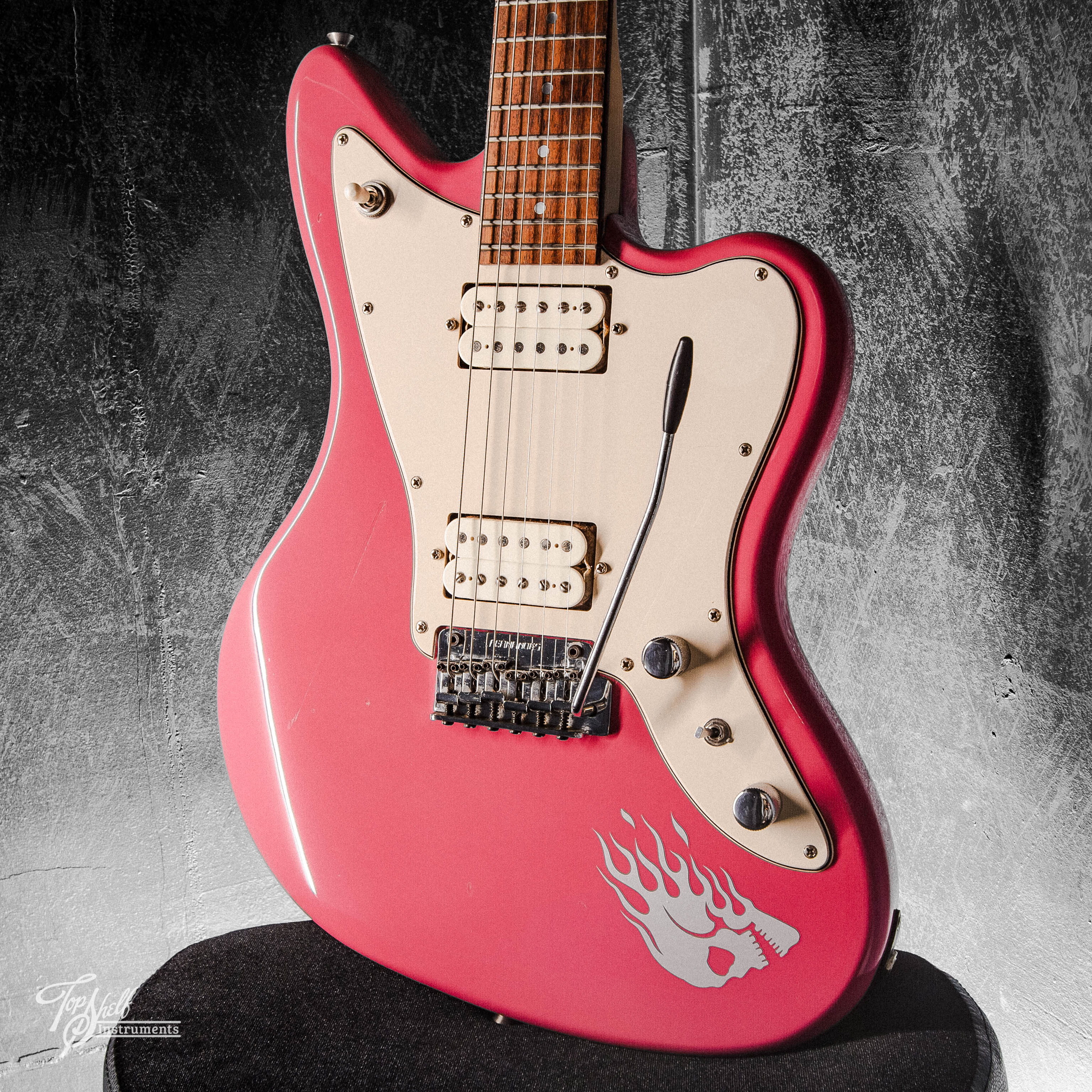Fernandes JG-45 Hot Pink 1999 – Topshelf Instruments