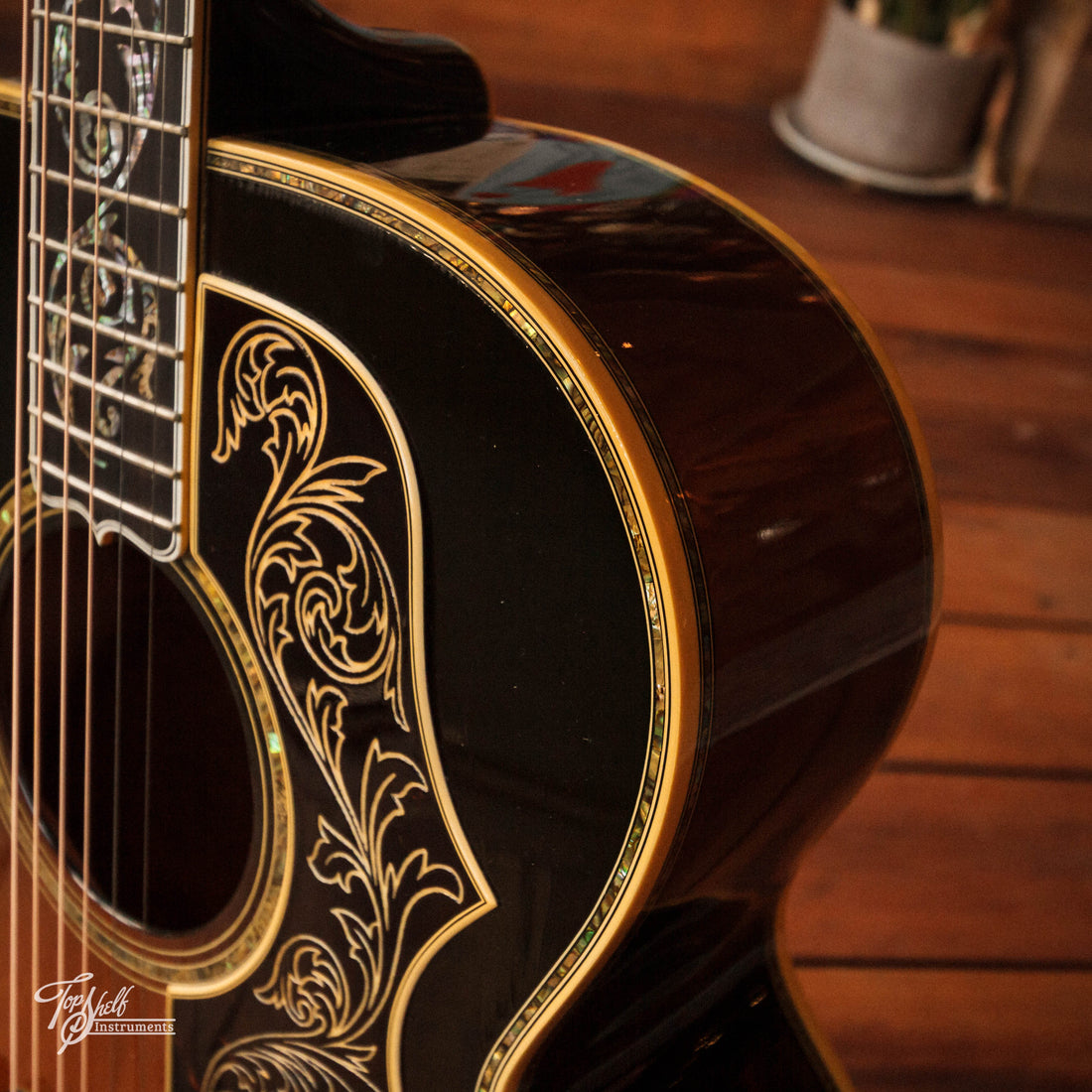 Gibson Custom Shop J-200 'Vine' Vintage Sunburst 2002