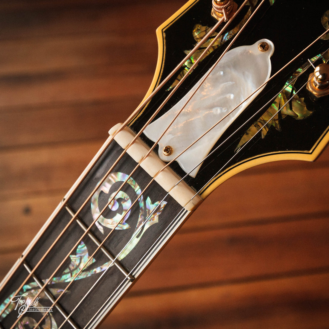 Gibson Custom Shop J-200 'Vine' Vintage Sunburst 2002