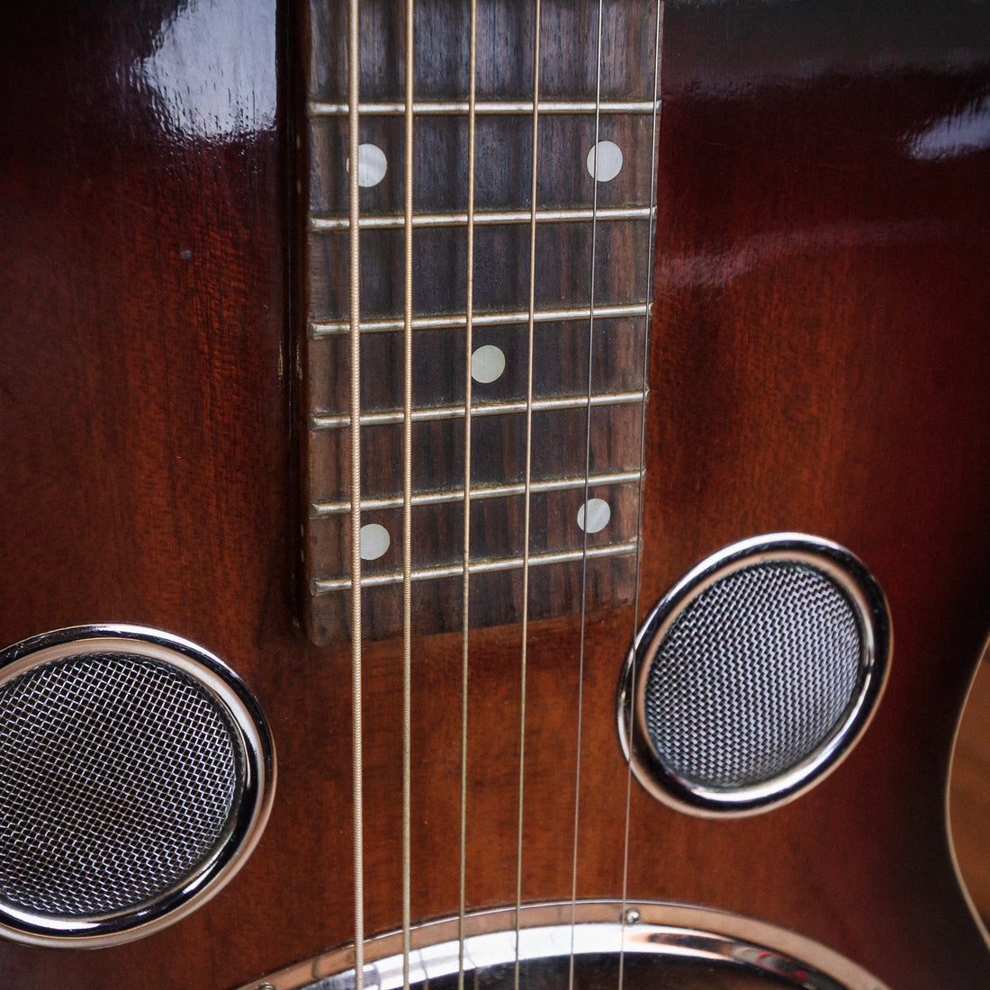Johnson Resonator Sunburst
