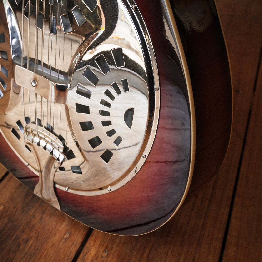 Johnson Resonator Sunburst