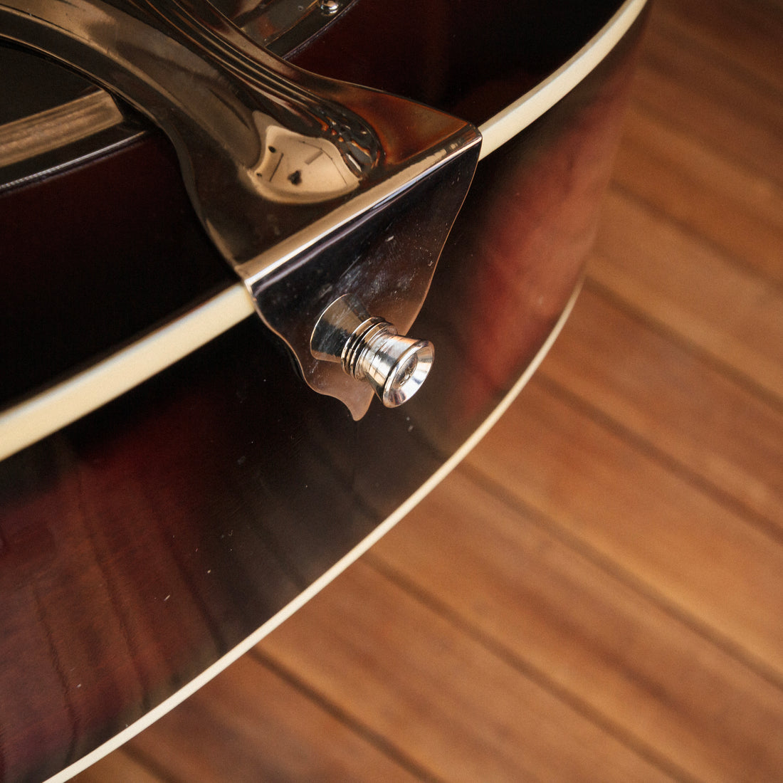 Johnson Resonator Sunburst