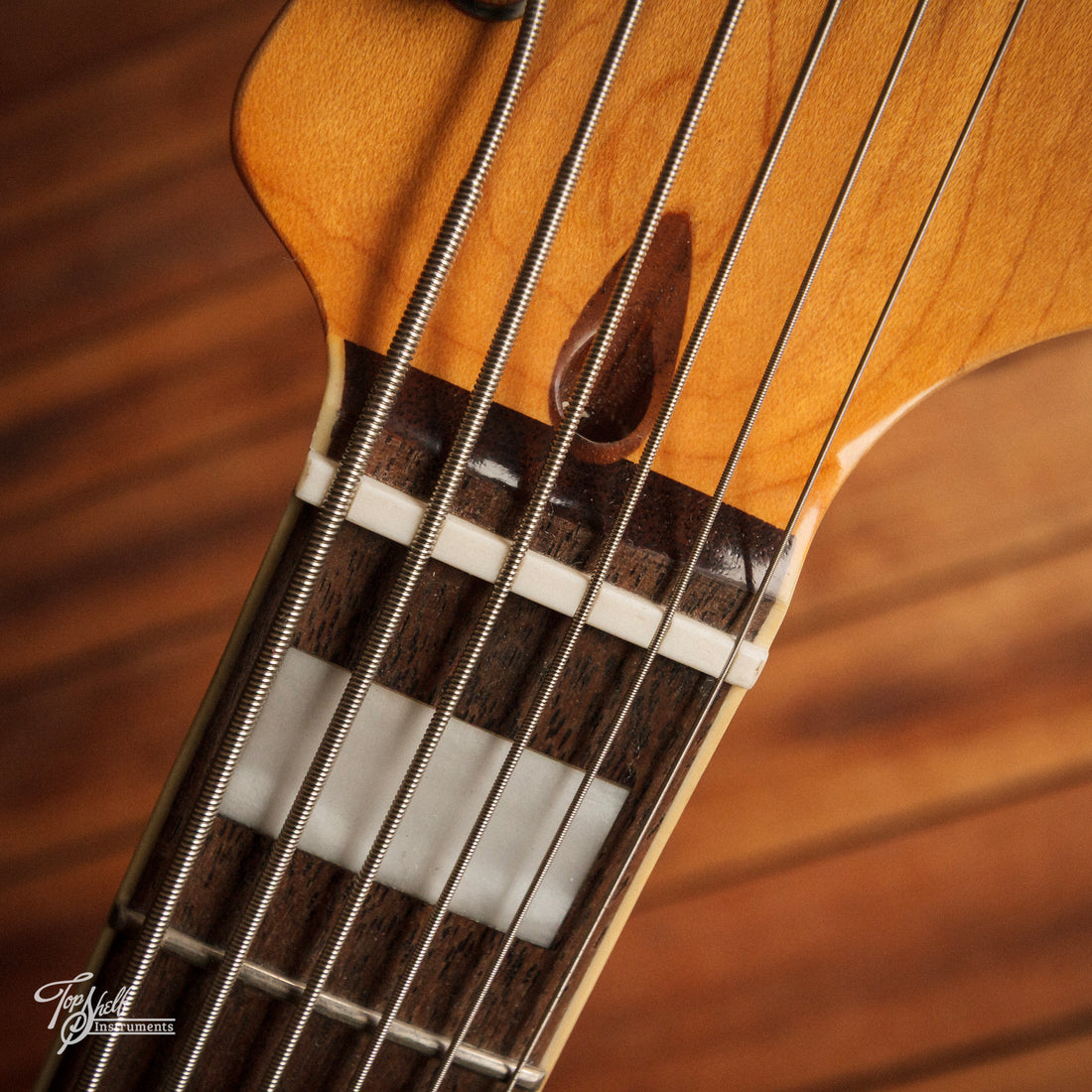 Squier Classic Vibe Bass VI Sunburst 2024