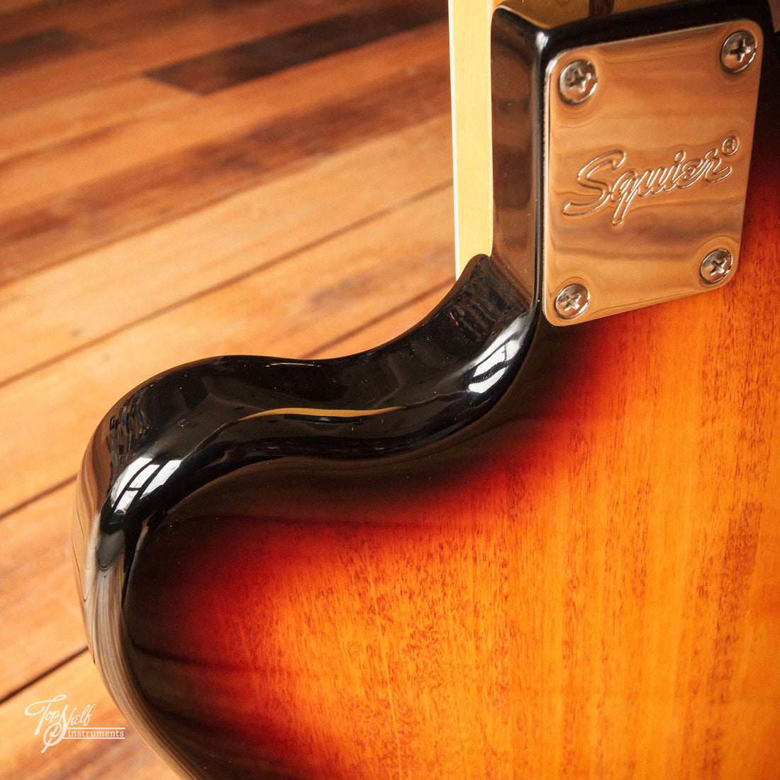 Squier Classic Vibe Bass VI Sunburst 2024