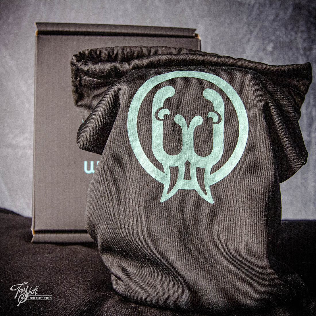 Walrus Audio Emissary Parallel Boost Pedal – Topshelf Instruments