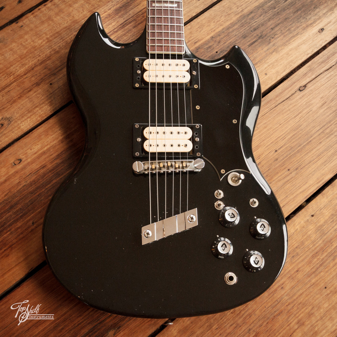 Guild S-100 Black 1974