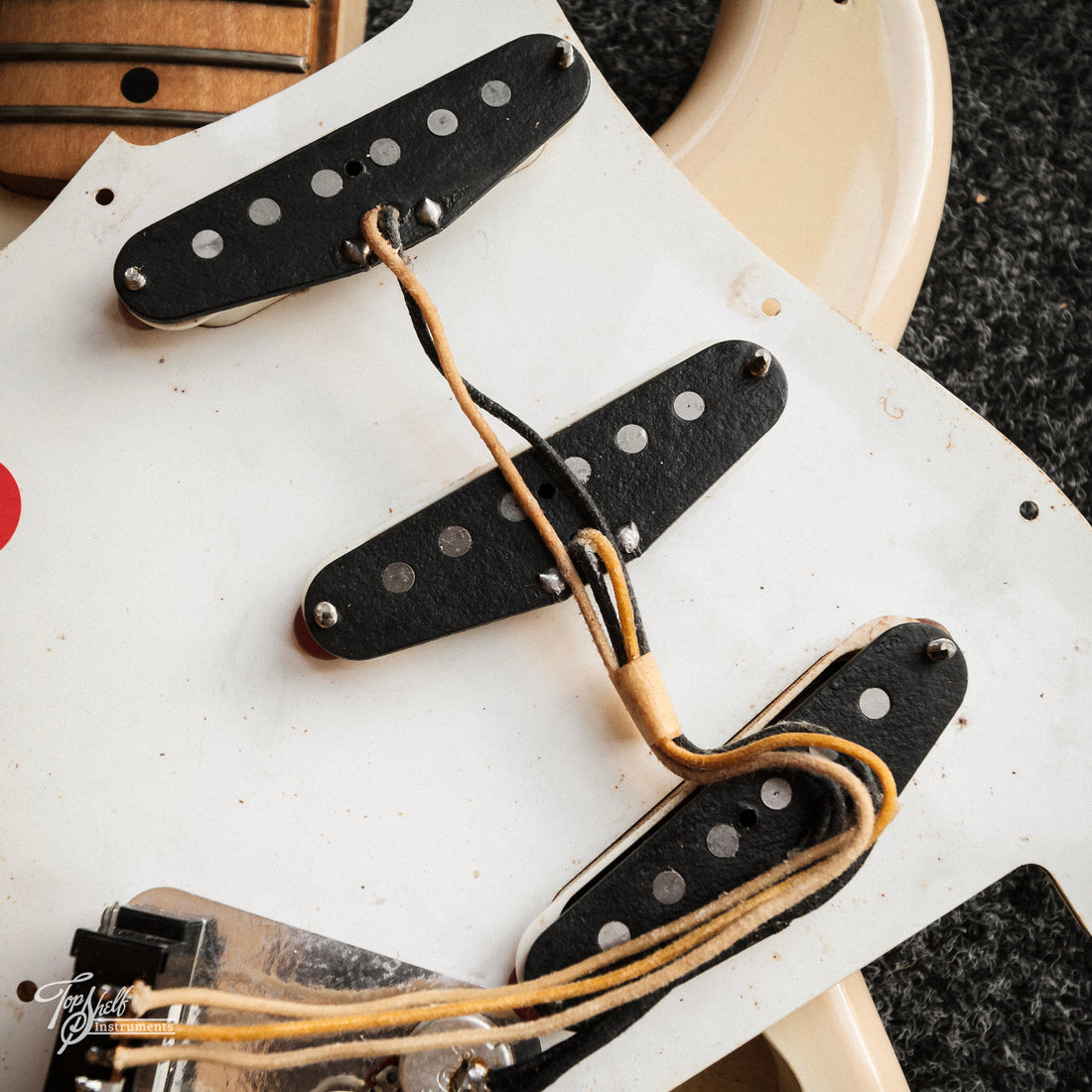 Fender Japan Custom Edition Stratocaster ST68-120SPL Vintage White 1993