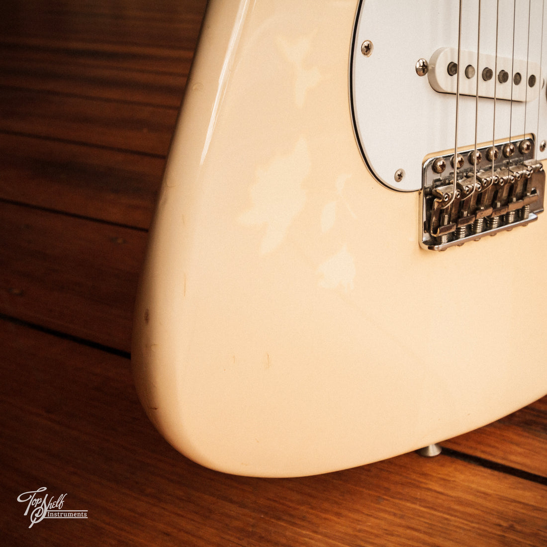 Fender Japan Stratocaster ST62-650 Vintage White 1990
