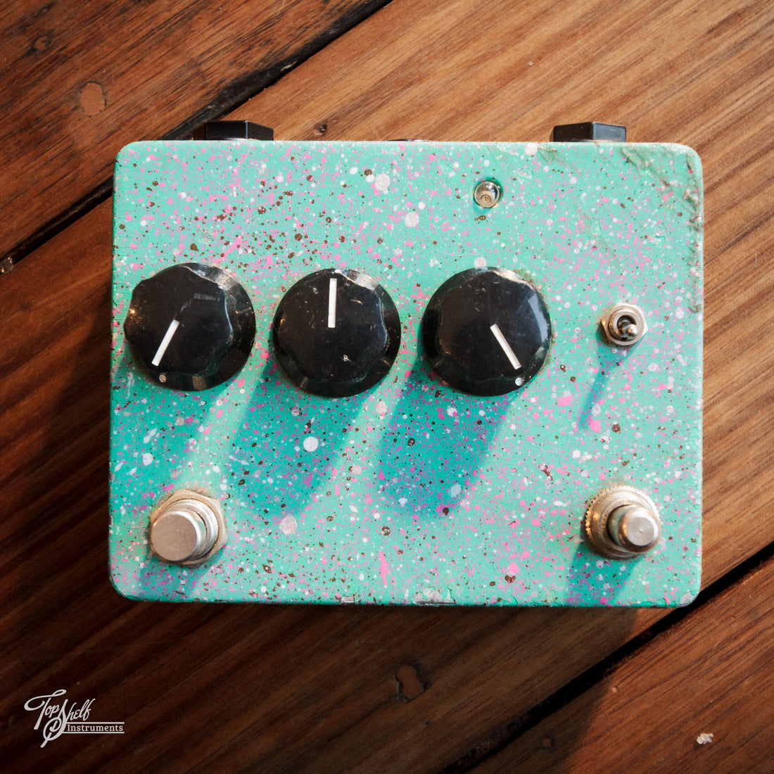 Earthling Designs Miscellaneous Debris Vibrato Pedal