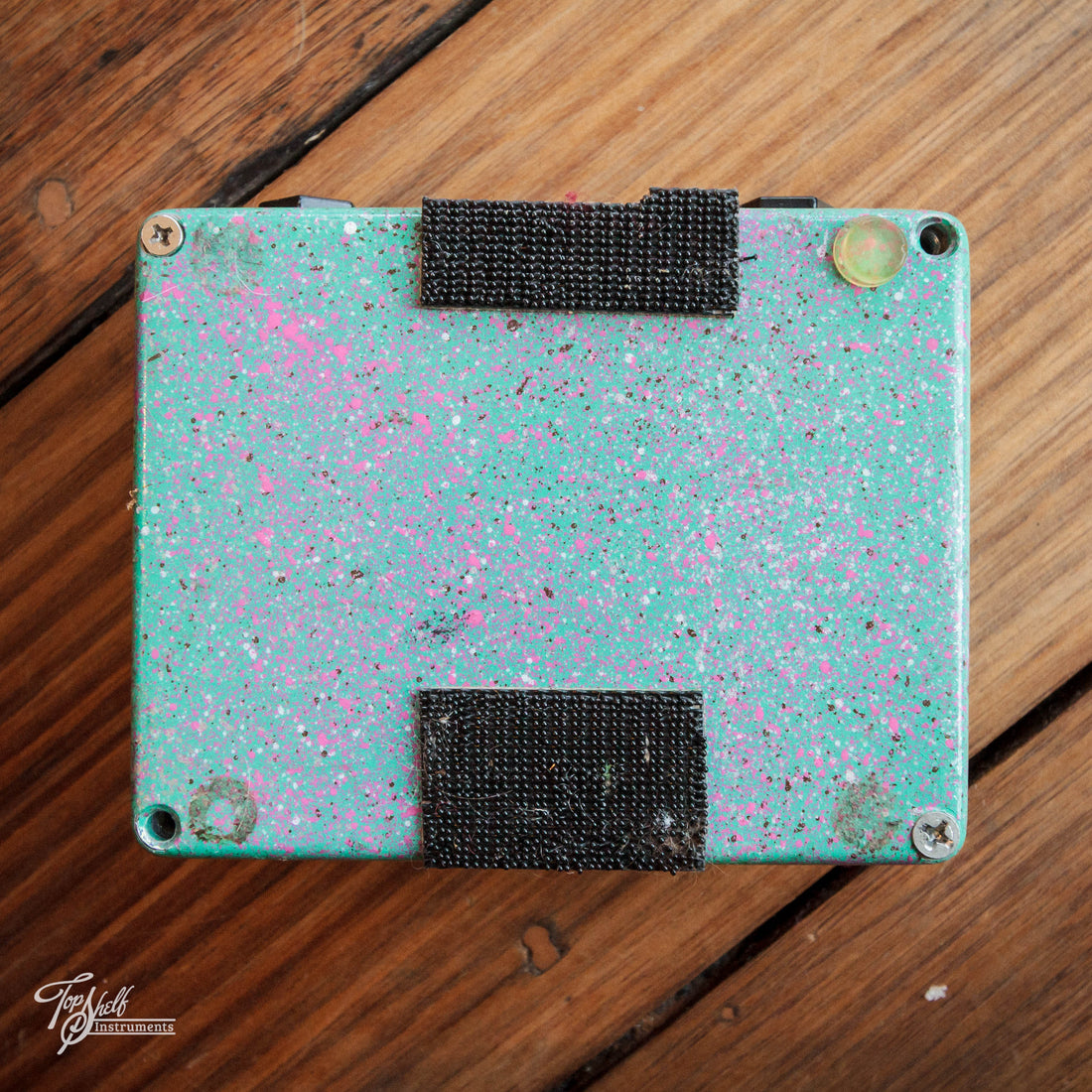 Earthling Designs Miscellaneous Debris Vibrato Pedal