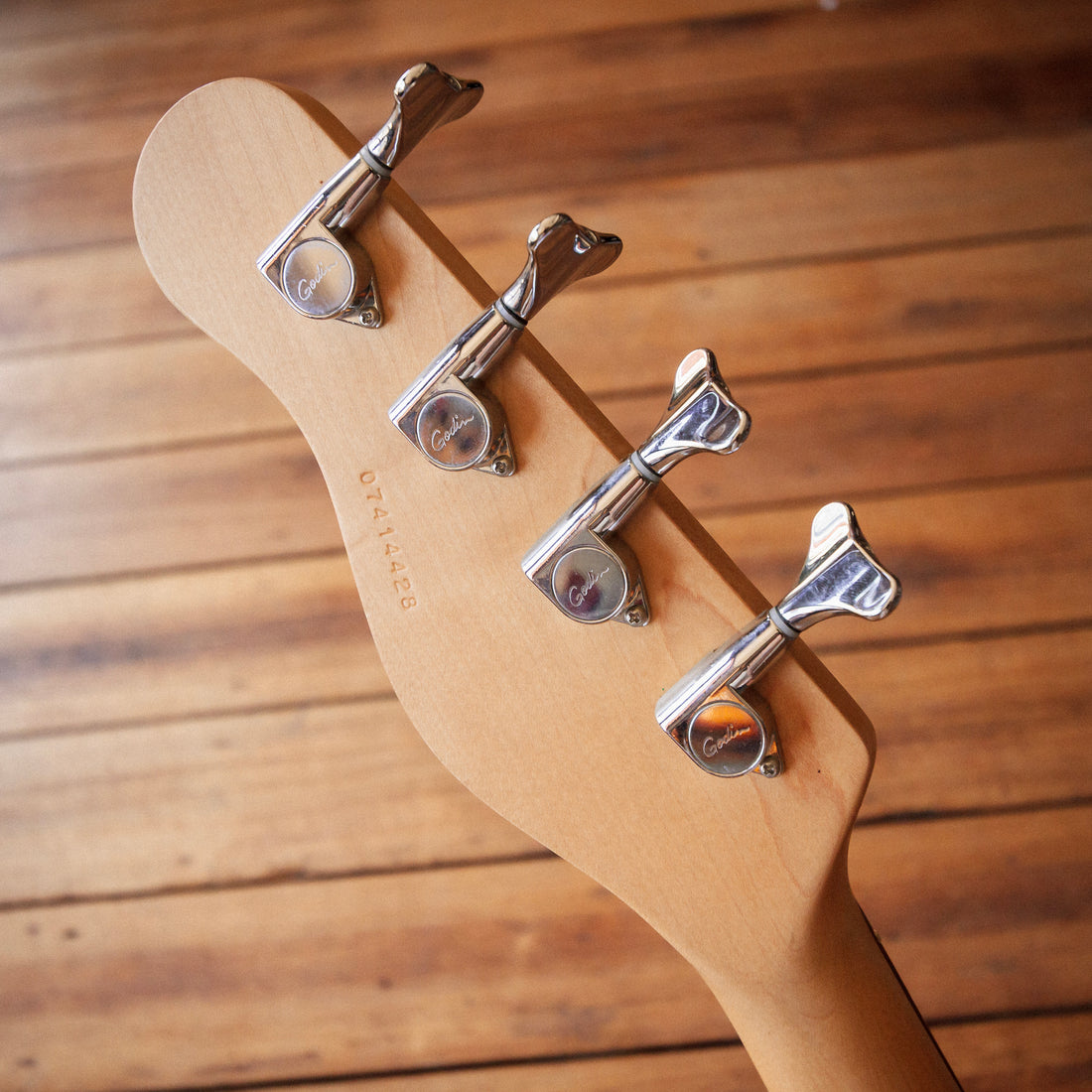 Godin A4-SA Ultra Semi-Acoustic Bass Natural 2007