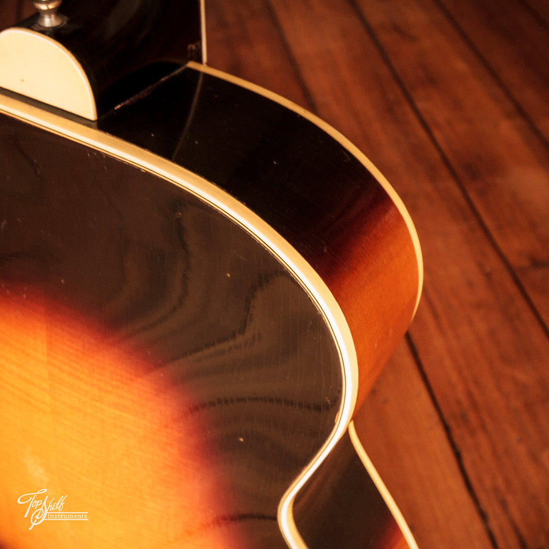 Levin No.320 Archtop Acoustic Sunburst 1957