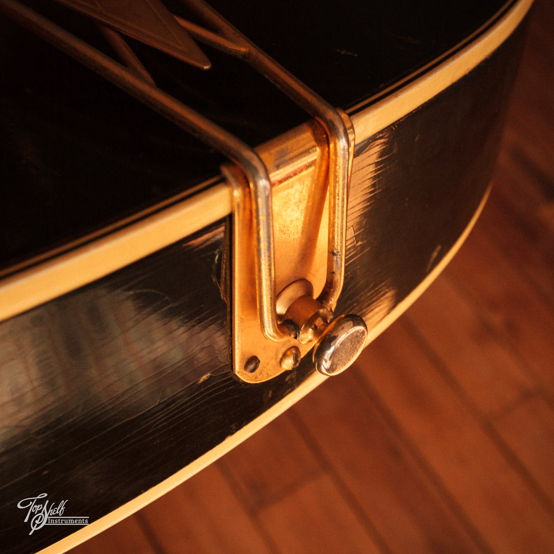 Levin No.320 Archtop Acoustic Sunburst 1957