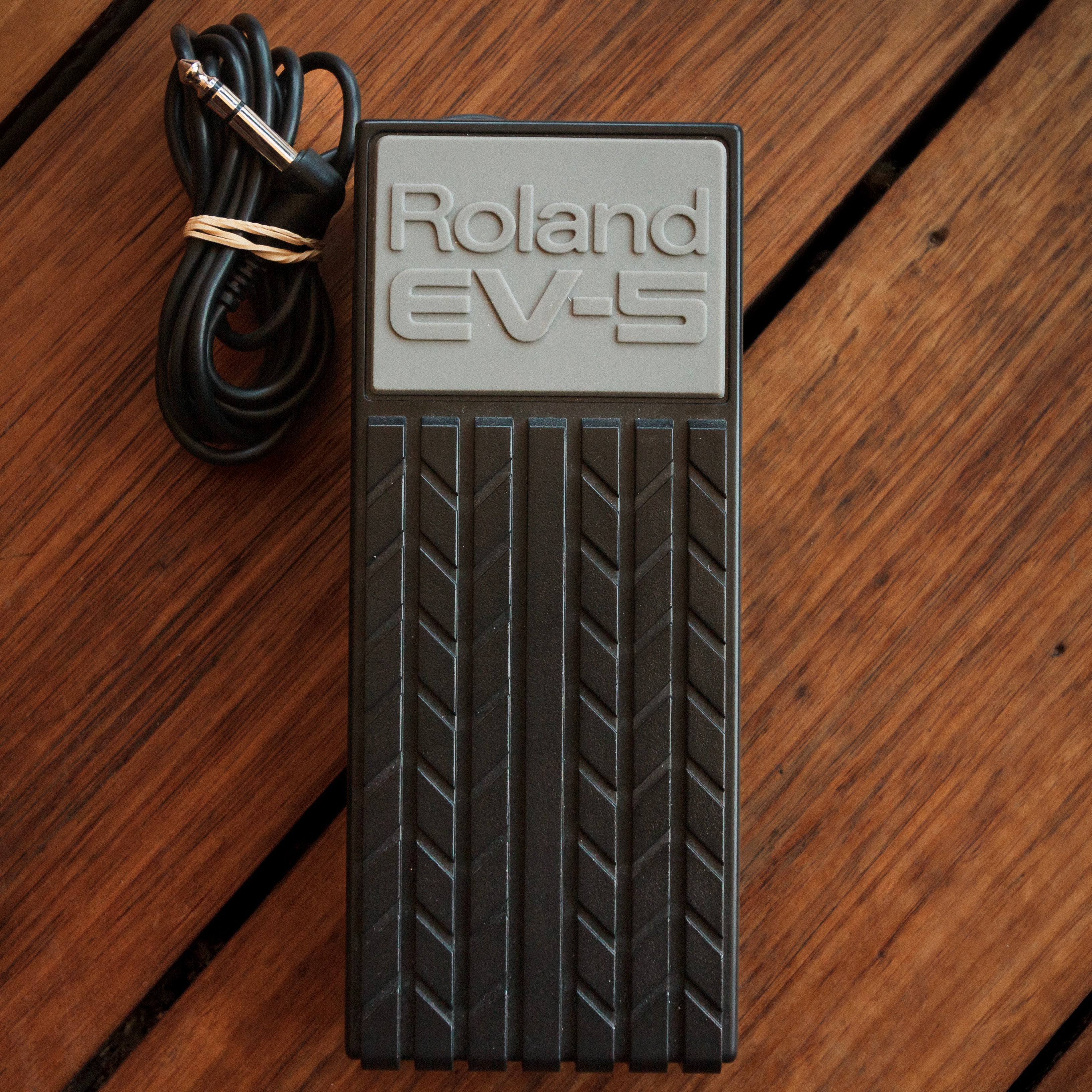 Roland EV-5 Expression Pedal – Topshelf Instruments