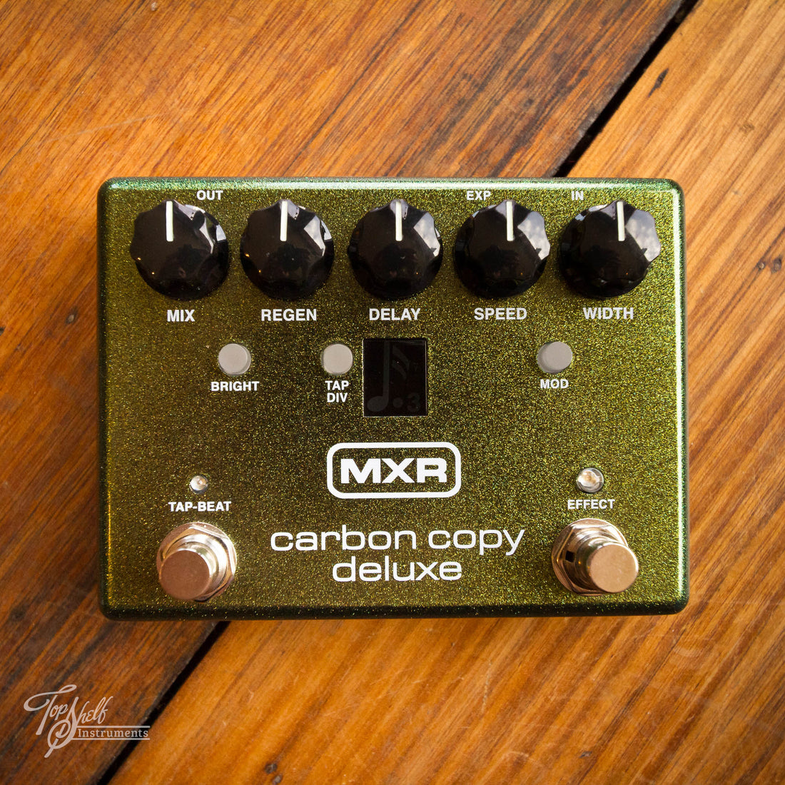 MXR M292 Carbon Copy Deluxe Analog Delay Pedal
