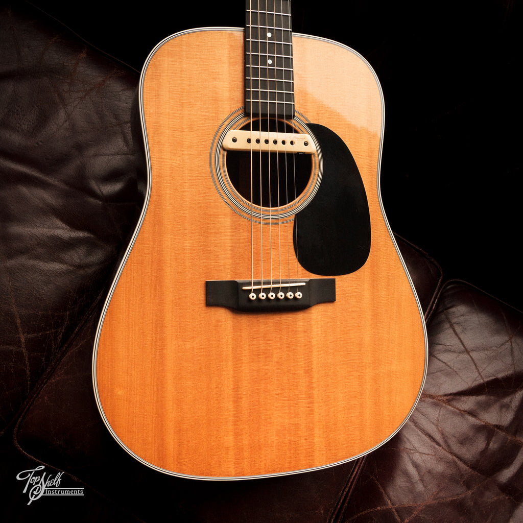 Martin D-28 Standard Natural 2010