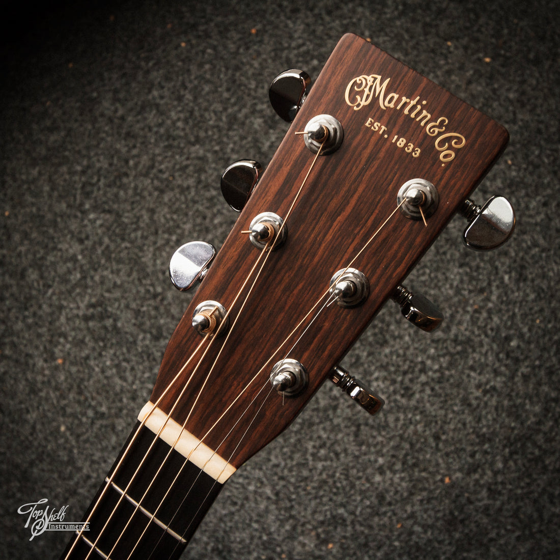 Martin D-28 Standard Natural 2010