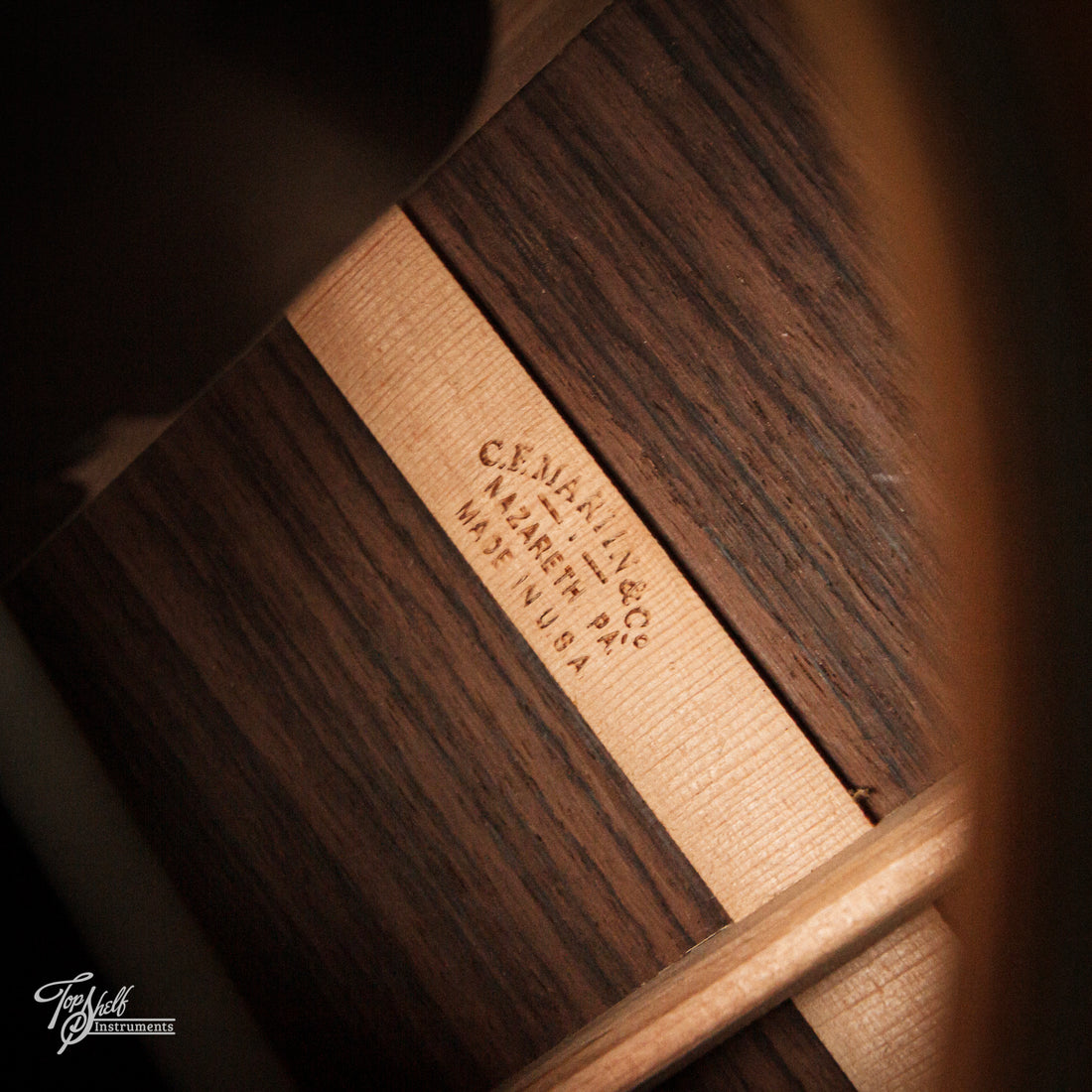 Martin D-28 Standard Natural 2010