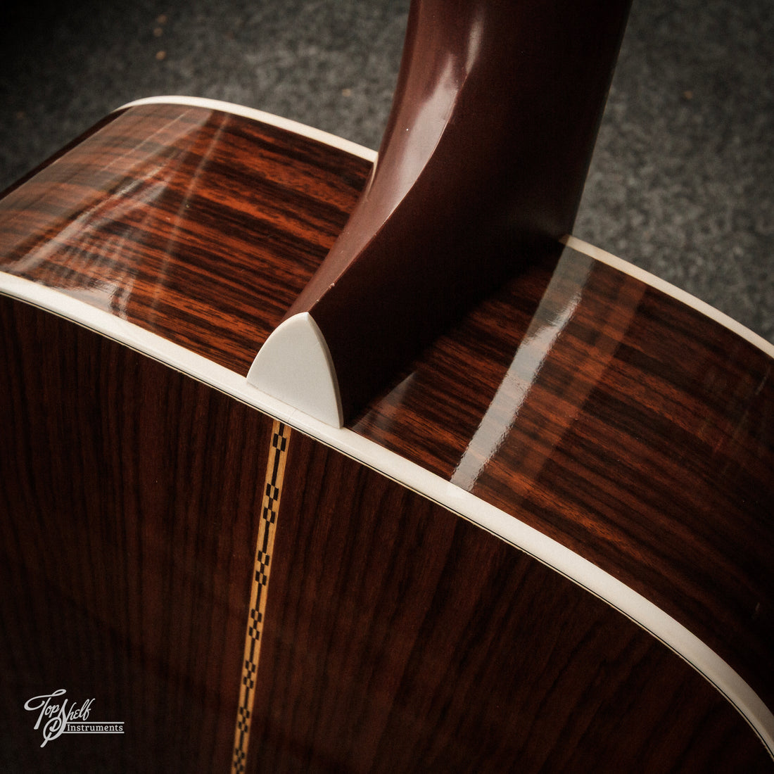 Martin D-28 Standard Natural 2010
