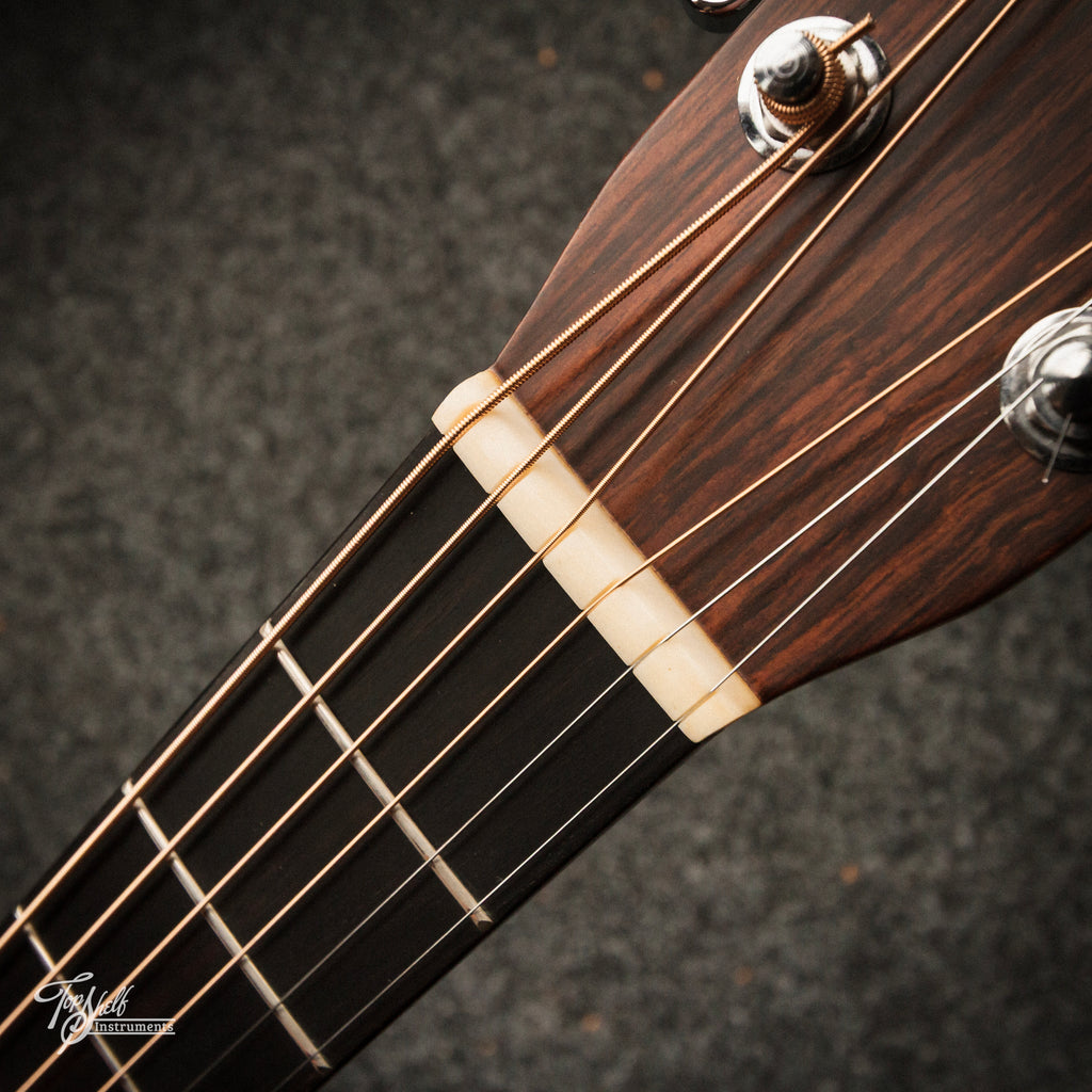 Martin D-28 Standard Natural 2010