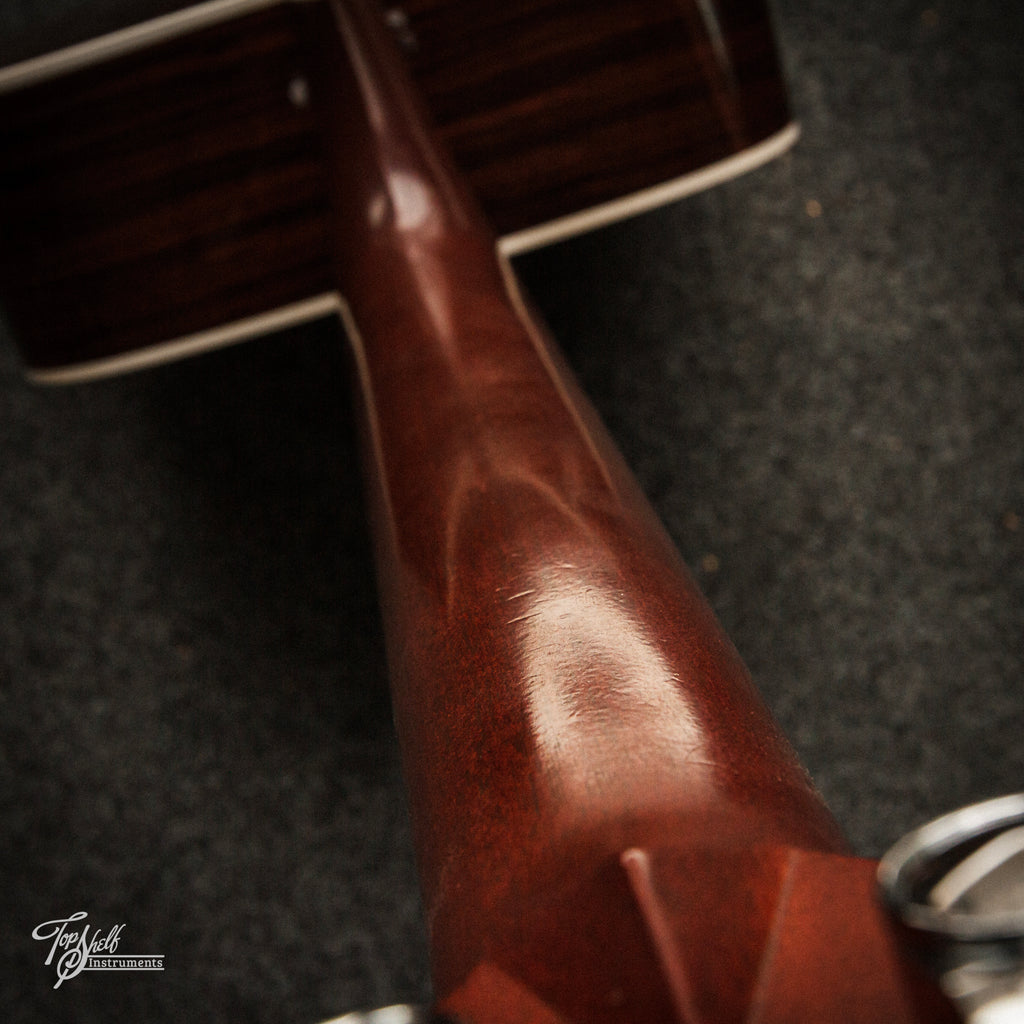 Martin D-28 Standard Natural 2010