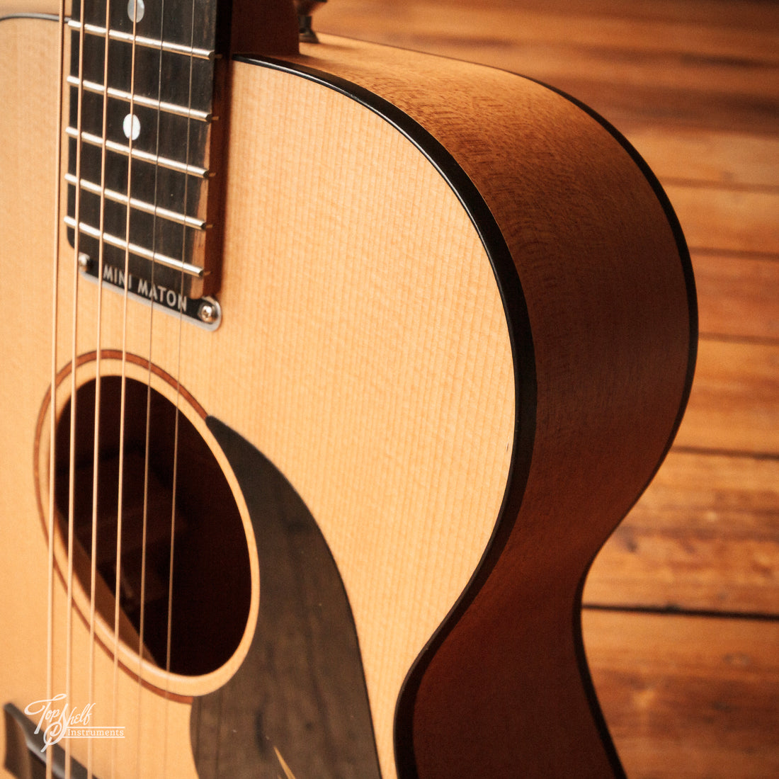 Maton EM-6 Mini Acoustic/Electric Natural 2024