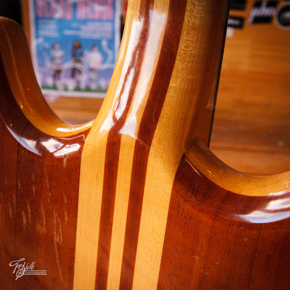 Memphis Model 102 DLX Natural Gloss 1984