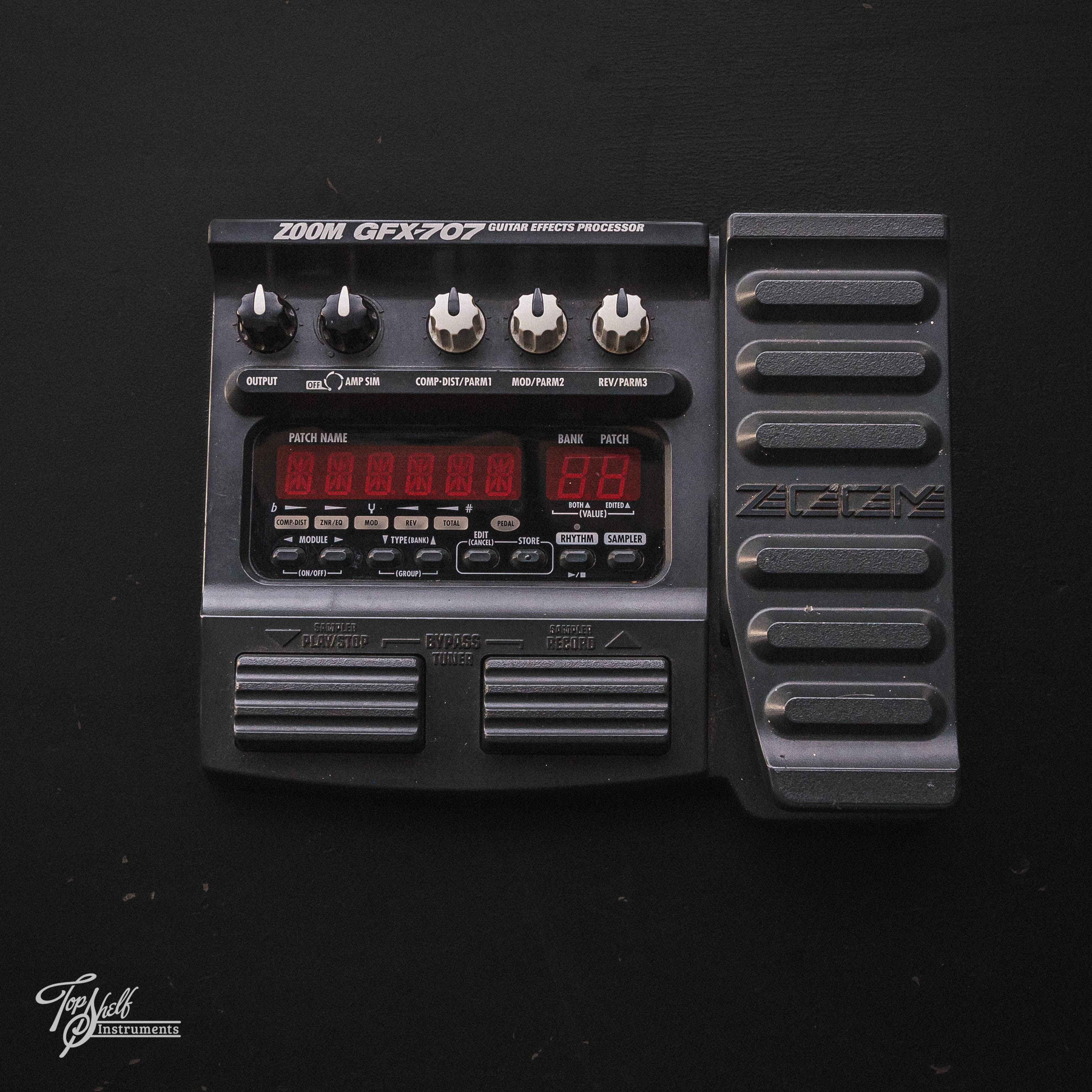 Zoom GFX-707 Guitar Effects Processor – Topshelf Instruments