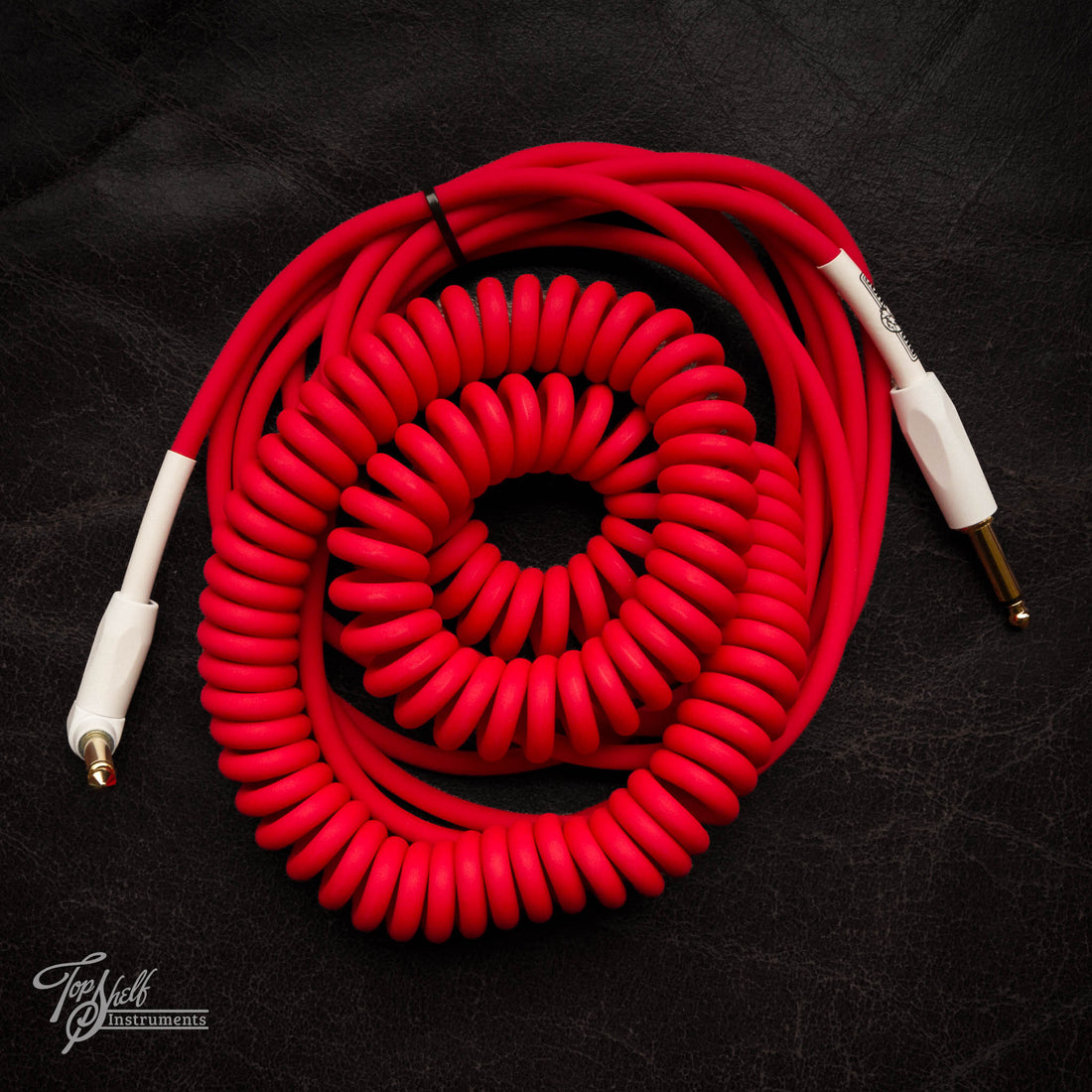 Pig Hog Half Coil 30ft Instrument Cable - Candy Apple Red