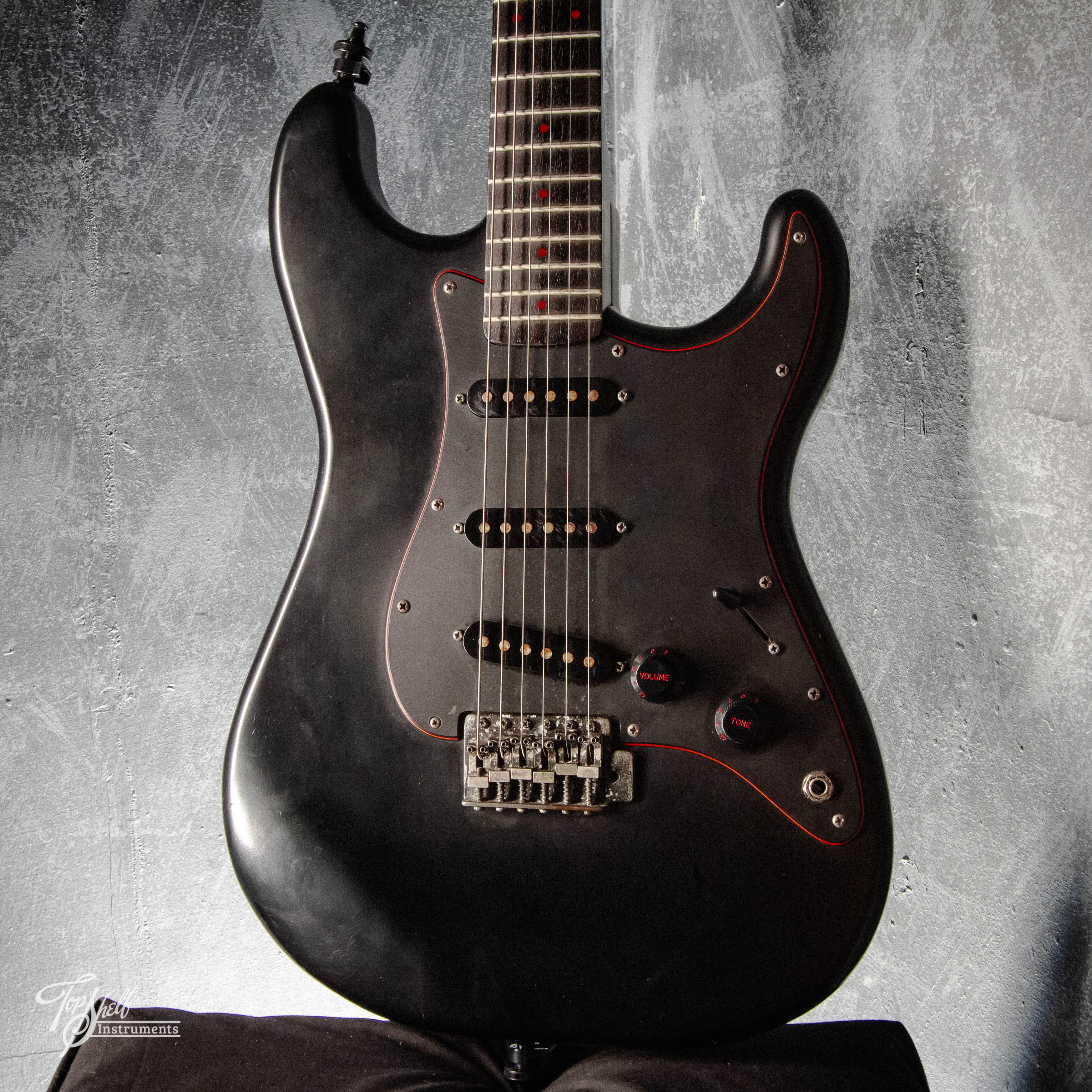 Quest Black Magic 1985 – Topshelf Instruments