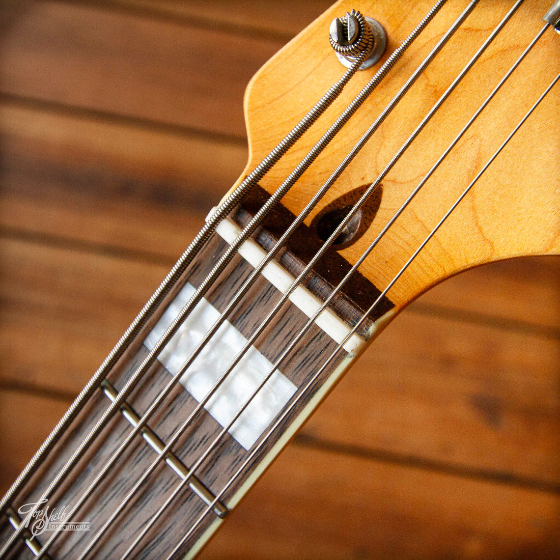 Squier Classic Vibe Bass VI Black 2023