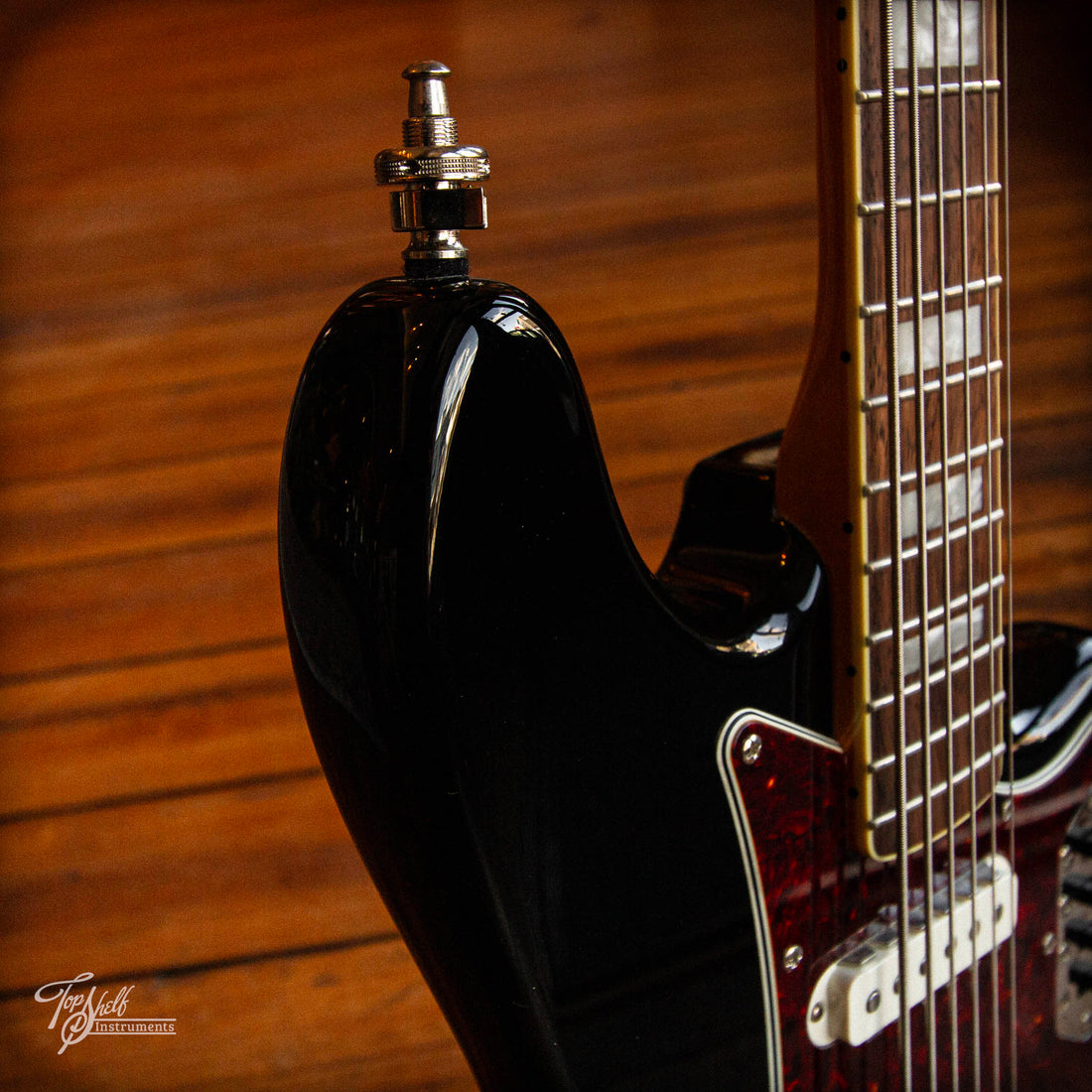 Squier Classic Vibe Bass VI Black 2023