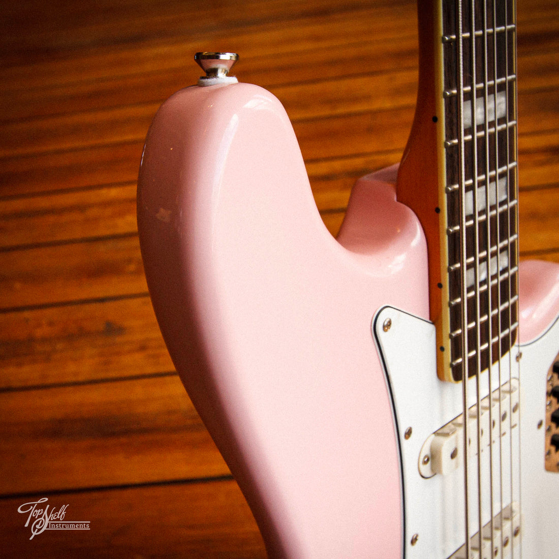 Squier Classic Vibe Bass VI FSR Shell Pink 2021