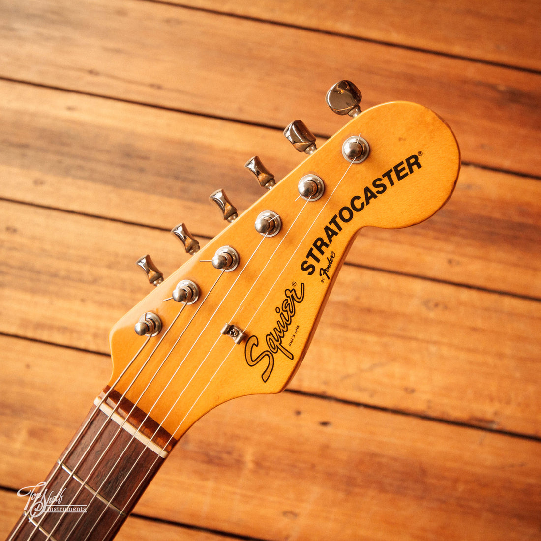 Squier Japan Stratocaster SST30 Torino Red 1984 JV Serial