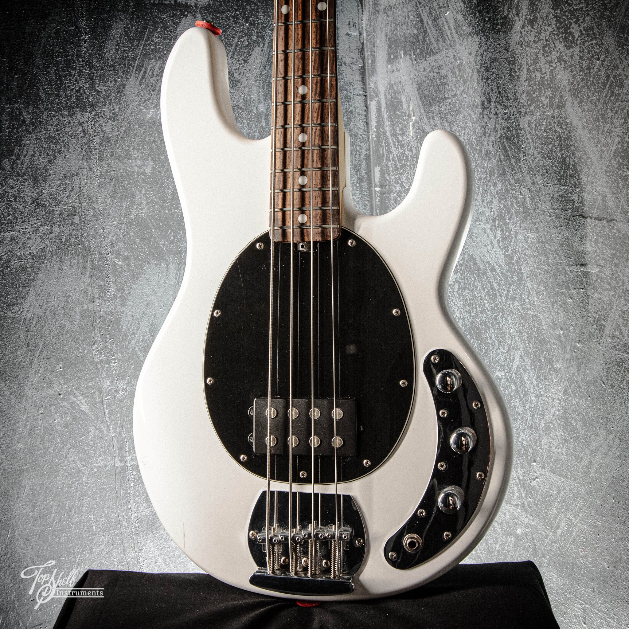 Sterling by Musicman SUB Ray4 White 2012 – Topshelf Instruments