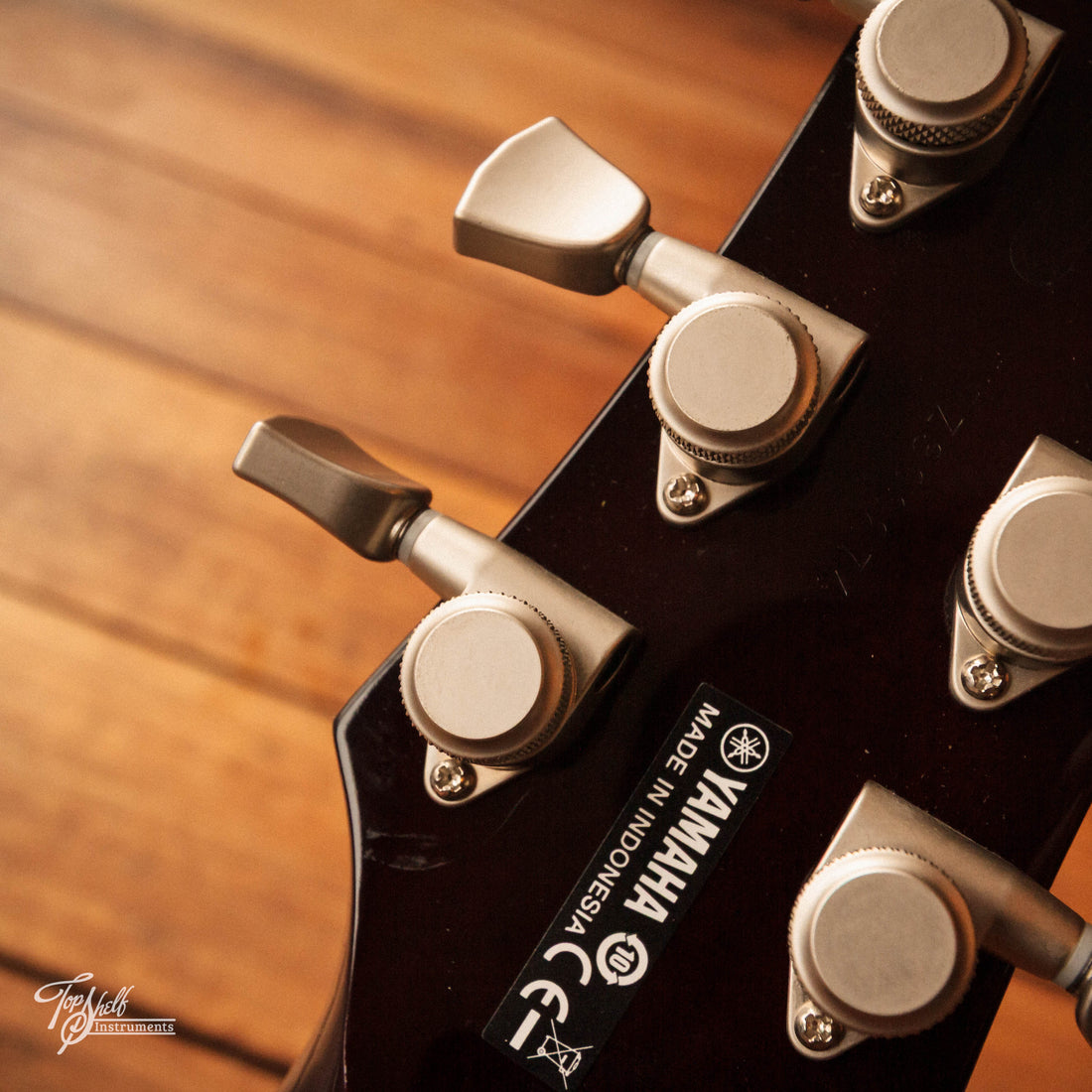 Yamaha RS720B Revstar Shop Black 2021