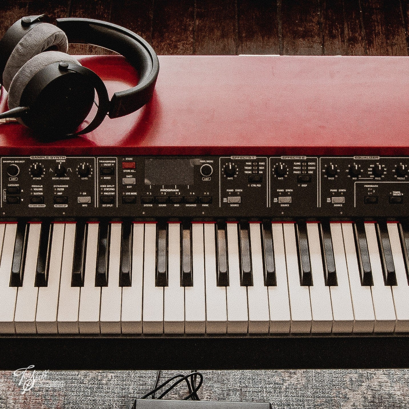 Nord Grand 88-Note Stage Piano Bundle – Topshelf Instruments