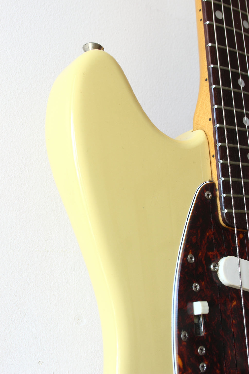 Fender Japan '69 Reissue Mustang MG69-65 Yellow White 2002-04