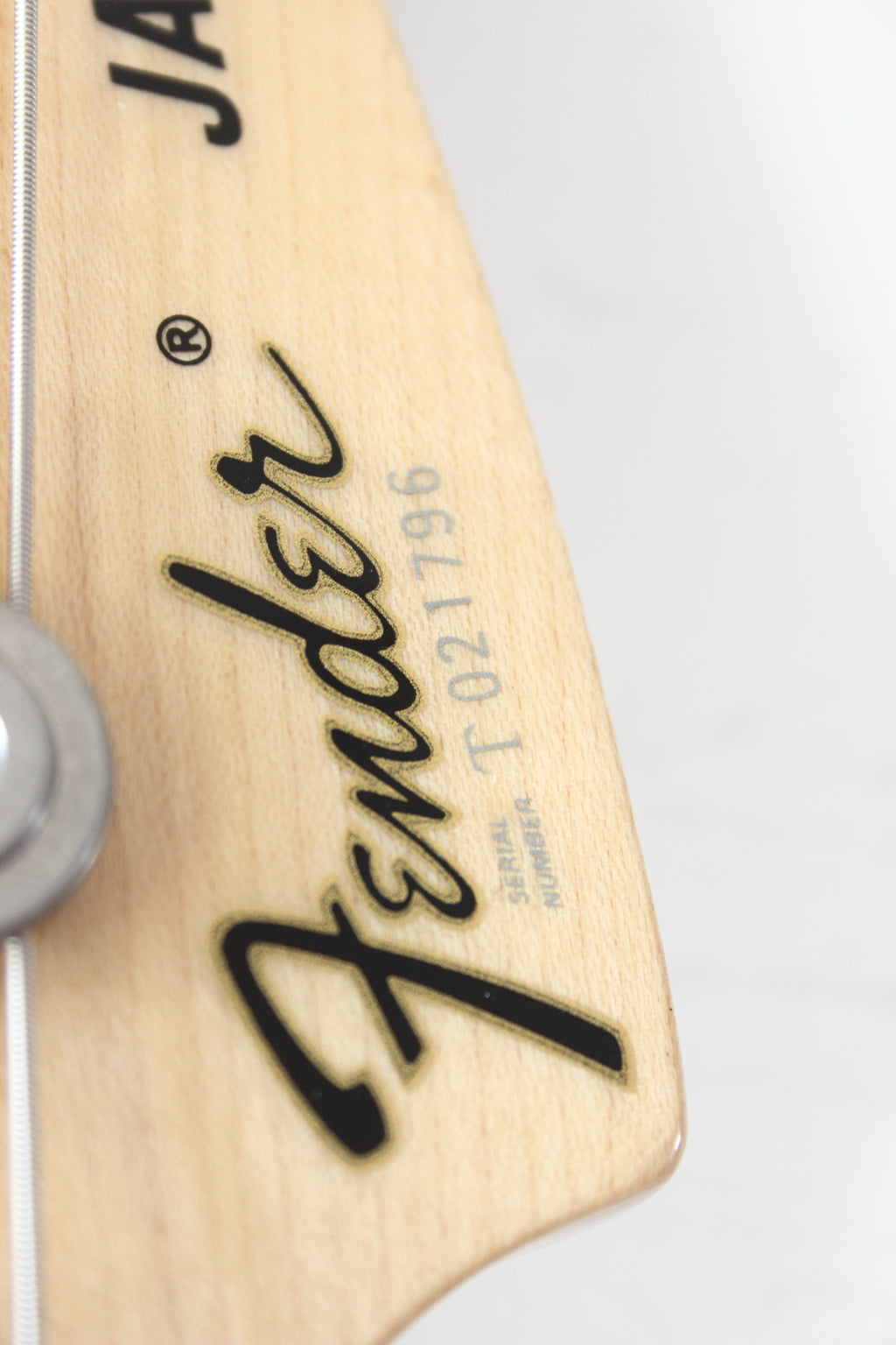 Fender Japan '75 Reissue Jazz Bass JB75-100US Cherry Sunburst 2007-10