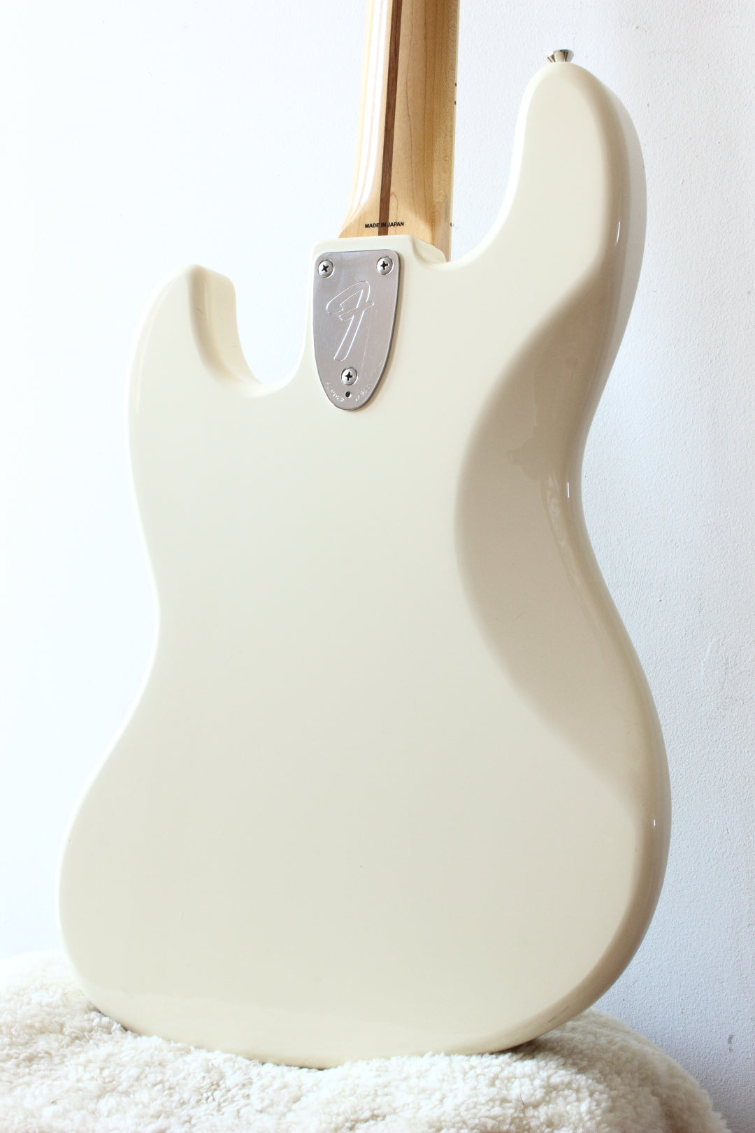 Fender Japan Marcus Miller Signature Jazz Bass Vintage White 2007-10