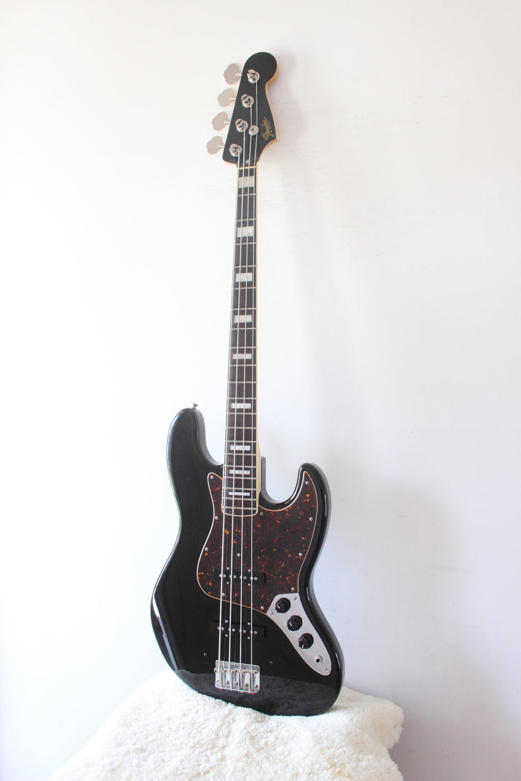 Fender Japan '75 Reissue Jazz Bass JB75-90US Black w/ Matching Headstock 2004-5