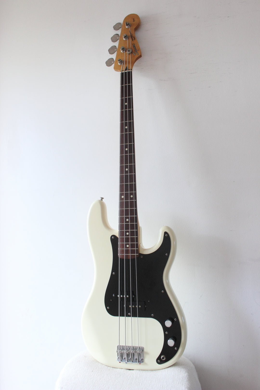 Squier MIJ Precision Bass Silver Series Vintage White 1993/4