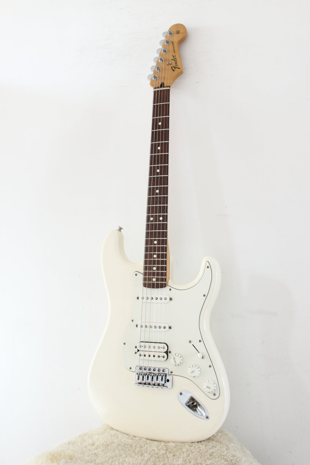 Fender Standard Stratocaster HSS Olympic White 2009