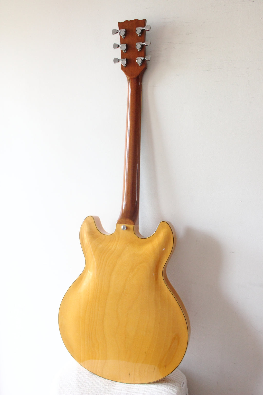 Yamaha SA700 Super Axe Semi-Hollow Natural 1977