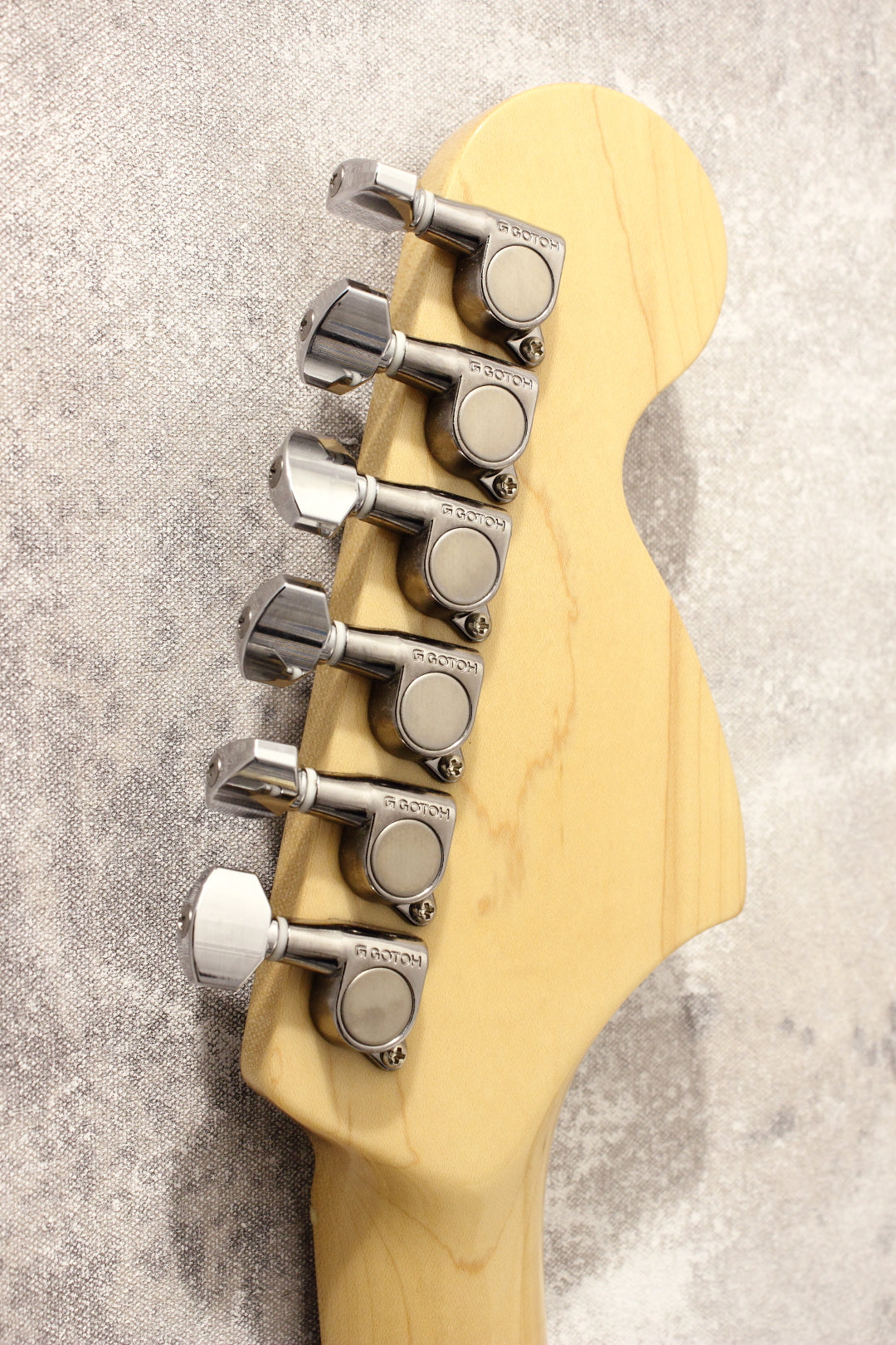 Fender Japan Left Handed '72 Stratocaster ST72/LH Vintage White 2010