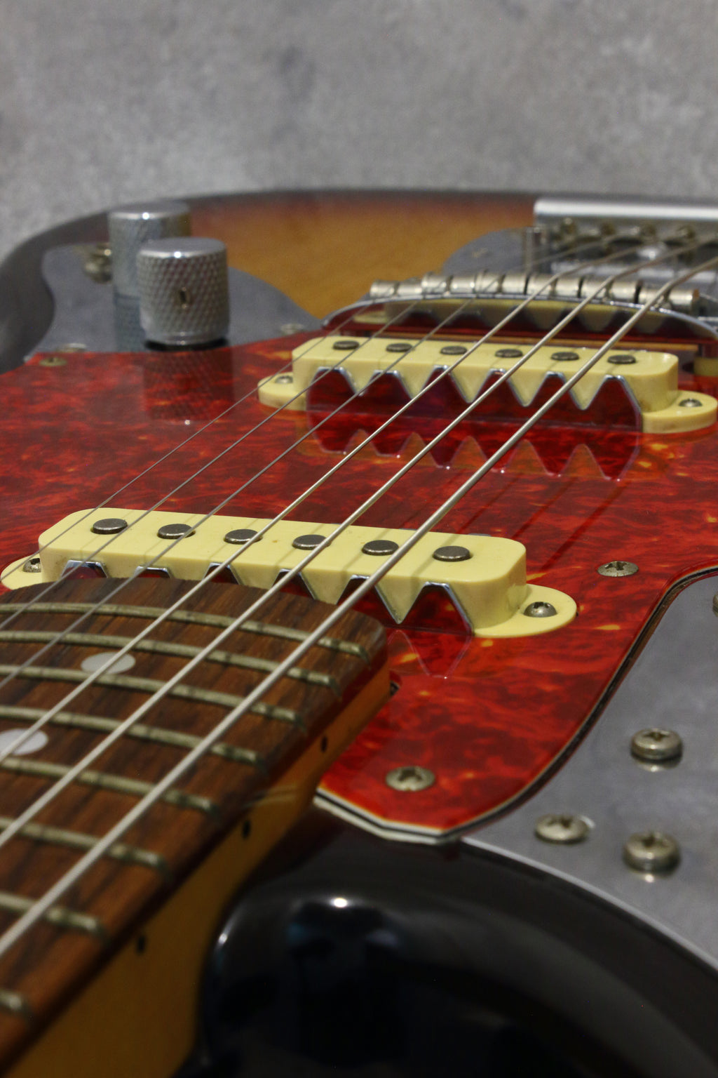 Fender Japan Jaguar JG66-85 Sunburst 2000