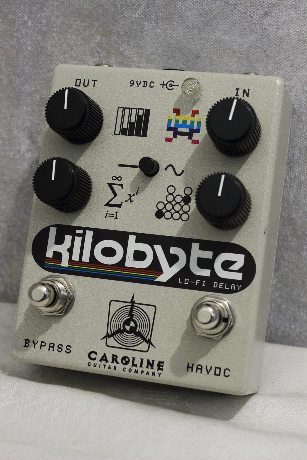 Caroline Guitar Company Kilobyte Lo-Fi Delay Pedal – Topshelf Instruments