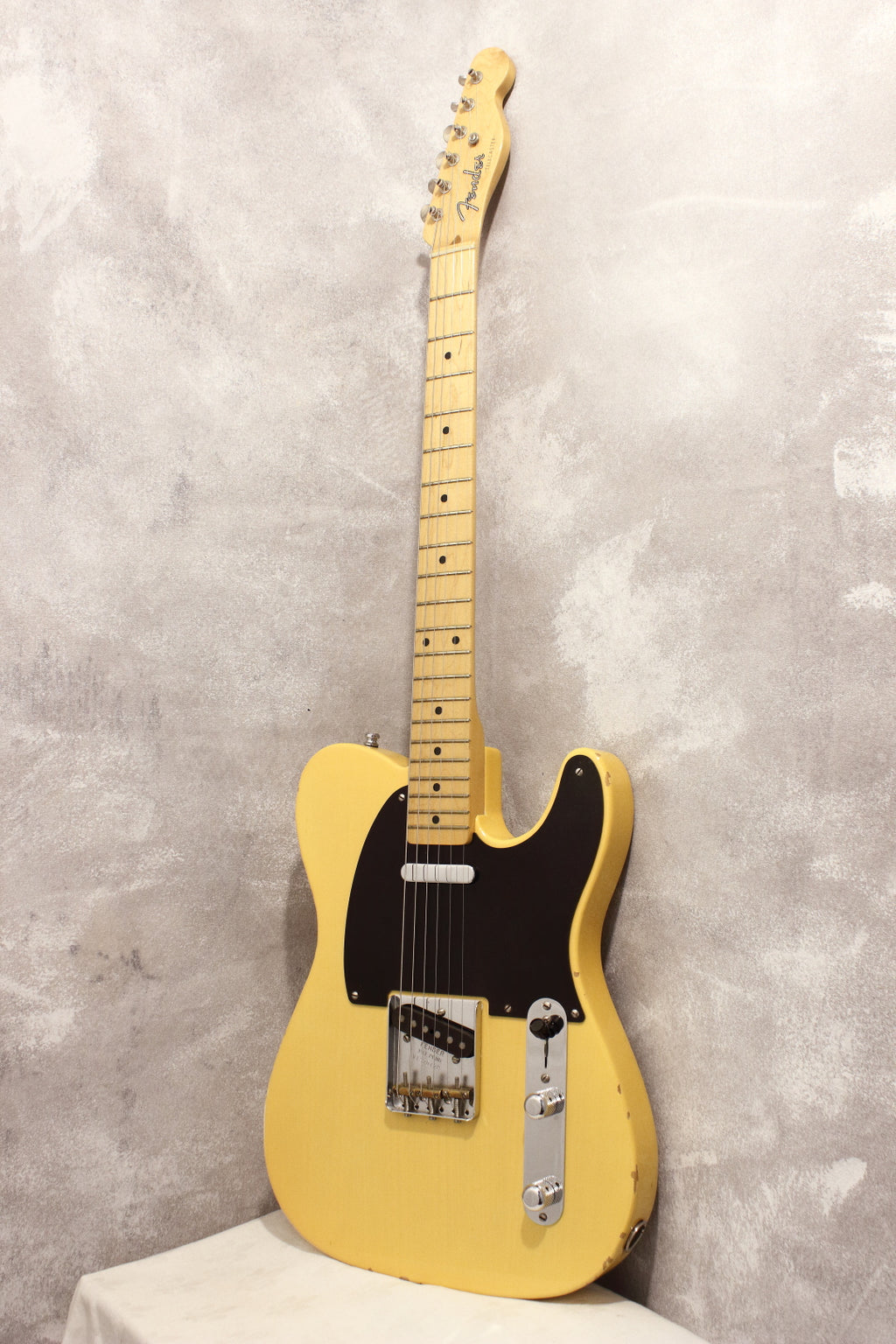 Fender New American Vintage '52 Telecaster Butterscotch Blonde 2013