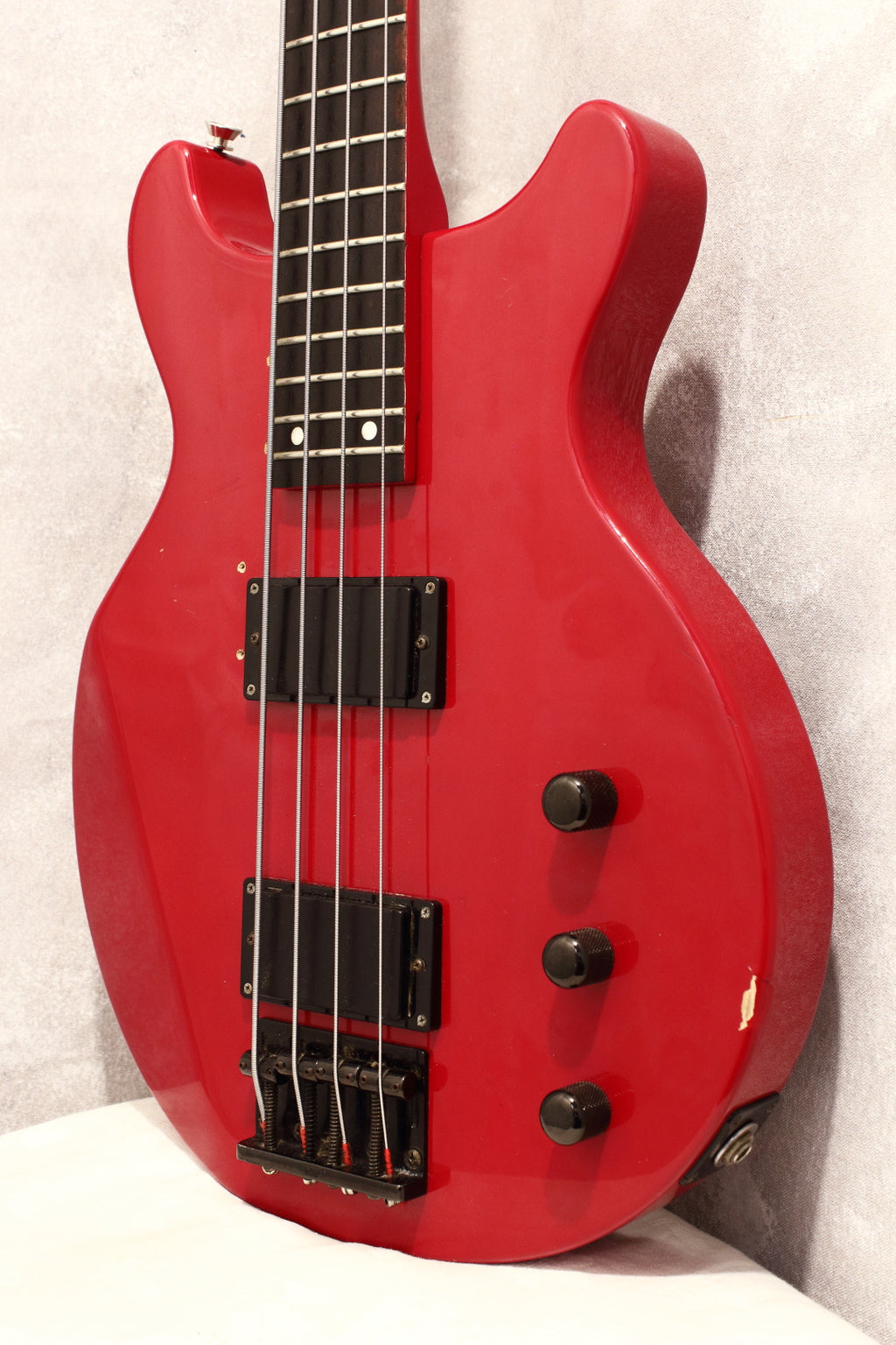 Edwards E-J-78TV Luna Sea Bass Red 2000 – Topshelf Instruments